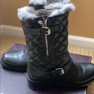 Signature Vince Camuto boots